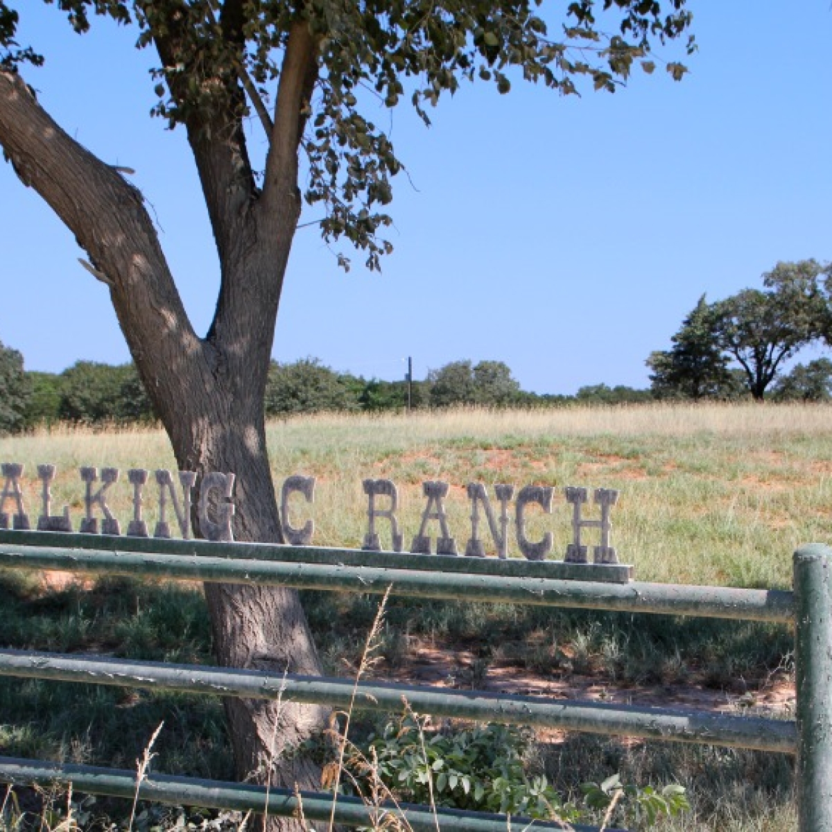 Montague County Ranch by Stephen B. Chambers Architects